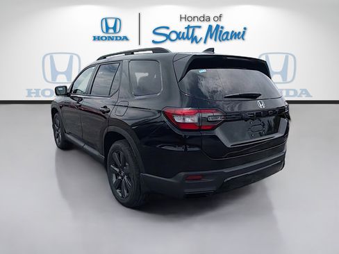New 2026 Honda Pilot Sport image 5