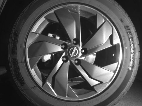 Used 2025 Nissan Rogue SV FWD image 12