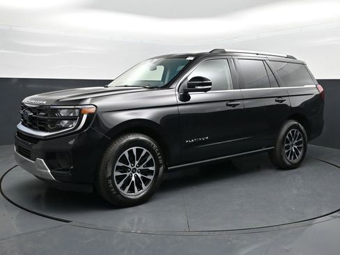 Used 2025 Ford Expedition Platinum AWD/4WD image 1