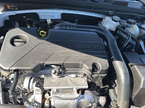 Used 2024 Chevrolet Malibu RS FWD image 29