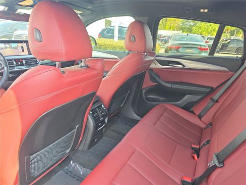 Certified 2023 BMW X4 M40i w/ Premium Package image 11