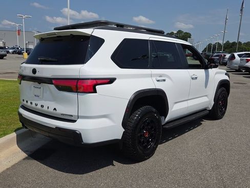 Used 2025 Toyota Sequoia TRD Pro AWD/4WD image 13