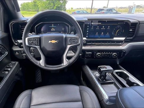 Used 2025 Chevrolet Silverado 1500 LTZ w/ LTZ Premium Texas Edition AWD/4WD image 8