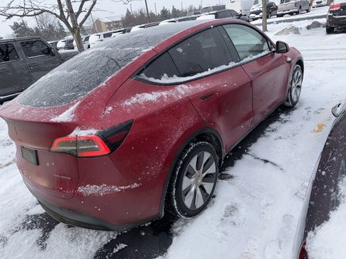 Used 2023 Tesla Model Y Long Range image 10
