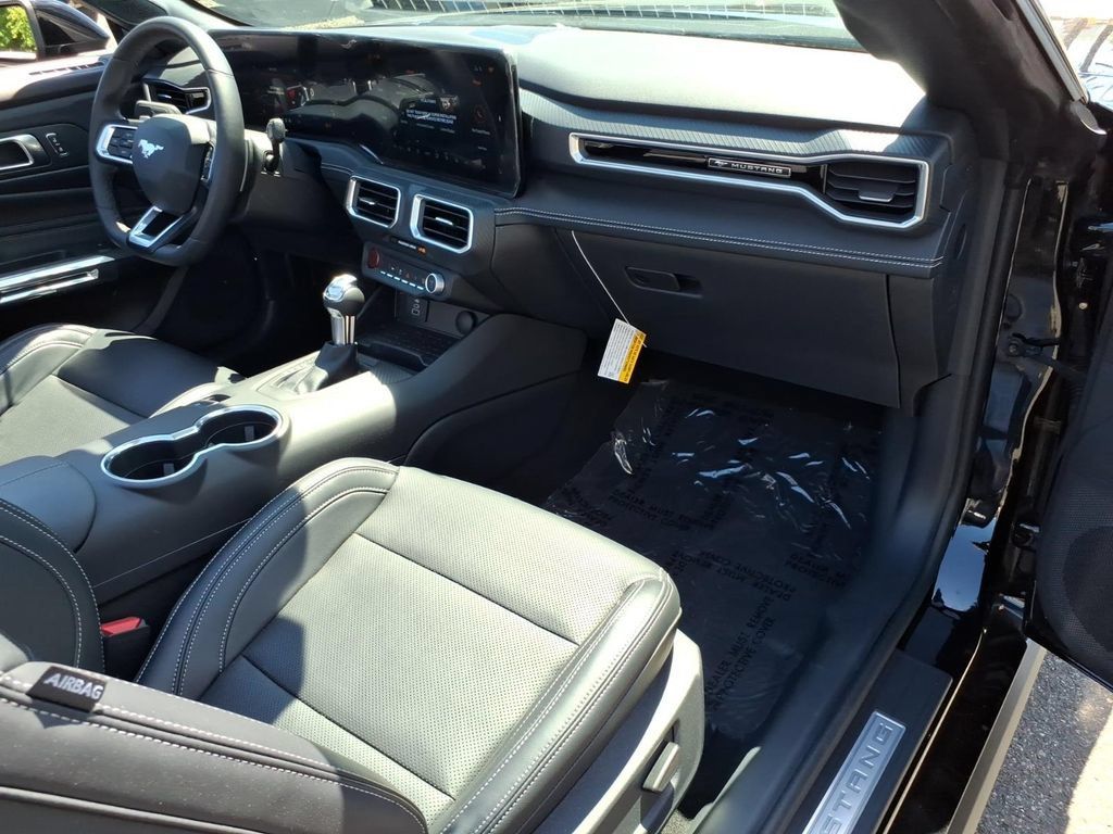 Used 2024 Ford Mustang GT Premium RWD image 9