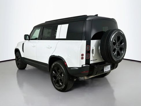 Used 2026 Land Rover Defender 110 S AWD/4WD image 7