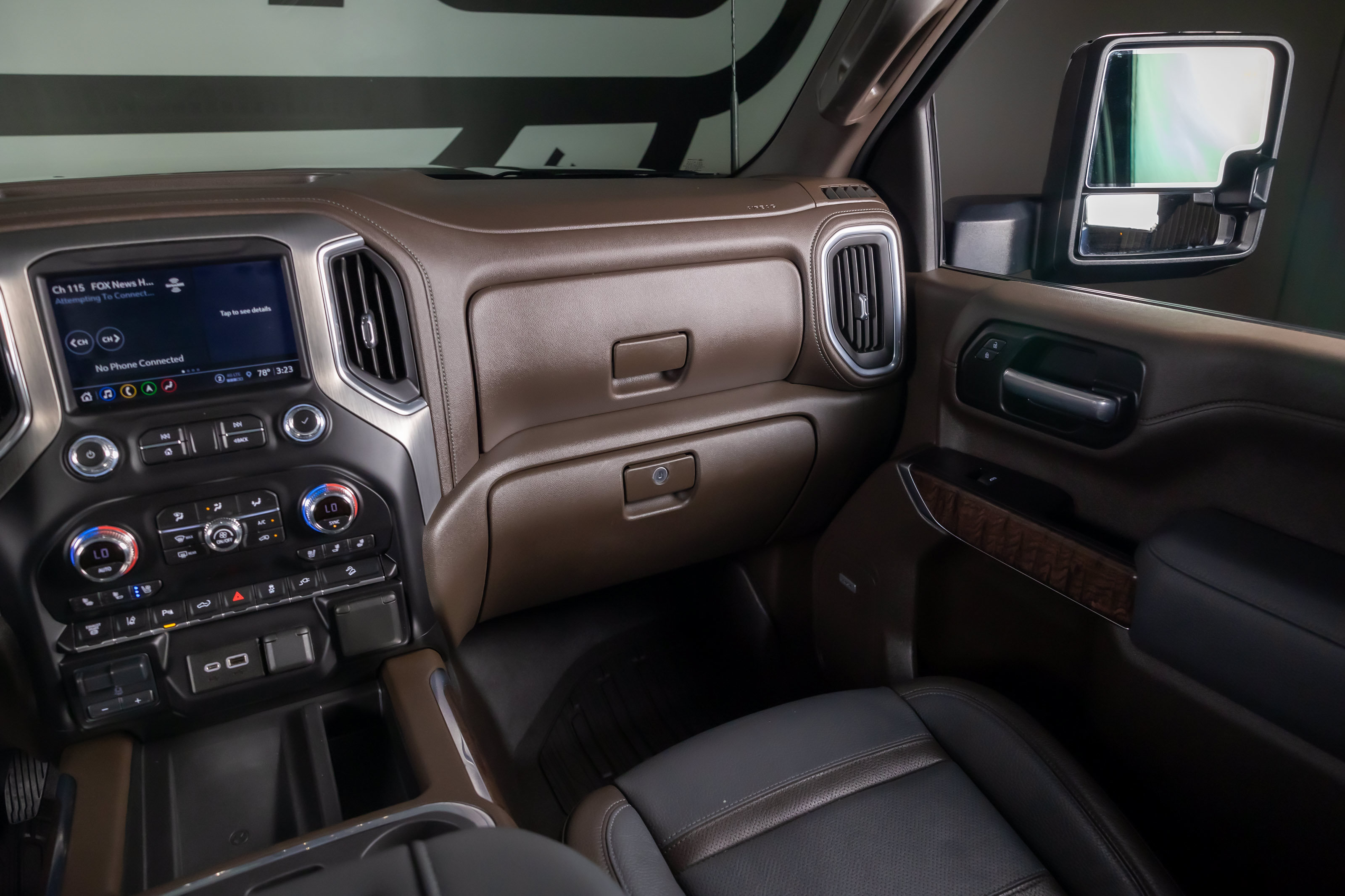 Used 2021 GMC Sierra 2500 Denali w/ Denali Ultimate Package AWD/4WD image 8