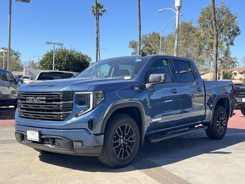 New 2026 GMC Sierra 1500 Elevation w/ LPO, Elevation Black Package image 7