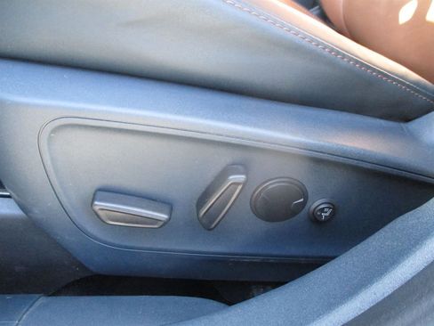 Used 2023 Ford Maverick Lariat w/ Equipment Group 500A Standard image 17