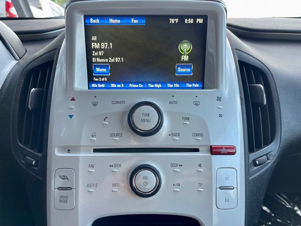 Used 2013 Chevrolet Volt FWD image 15