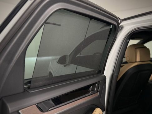 New 2026 Porsche Cayenne image 31