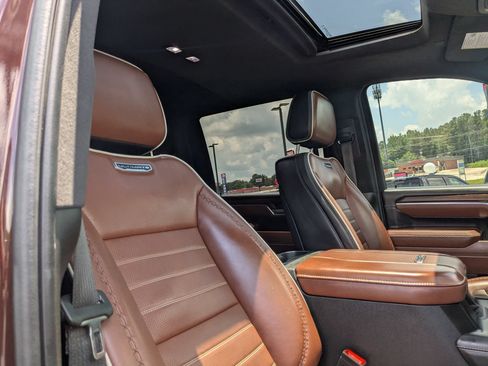 Used 2024 GMC Sierra 2500 Denali Ultimate w/ Max Trailering Package AWD/4WD image 29