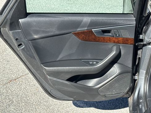 Used 2019 Audi A4 2.0T Premium w/ Convenience Package image 21