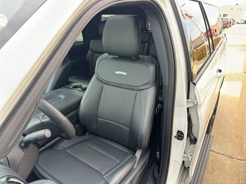 New 2026 Ford Expedition Max Platinum w/ Stealth Performance Package image 27