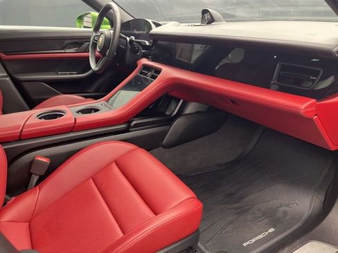 Used 2023 Porsche Taycan 4S image 15