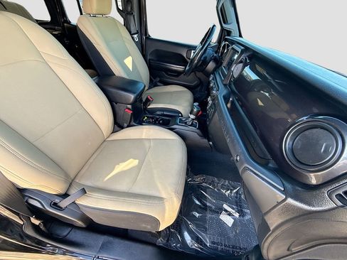 Used 2020 Jeep Wrangler Unlimited Sport AWD/4WD image 13