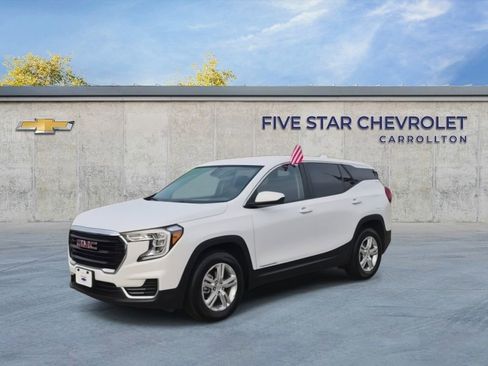 Certified 2024 GMC Terrain SLE image 4