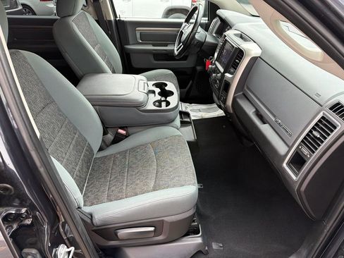 Used 2019 RAM 1500 Big Horn RWD image 10