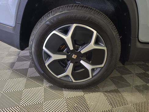 Used 2022 Rivian R1T Adventure AWD/4WD image 12