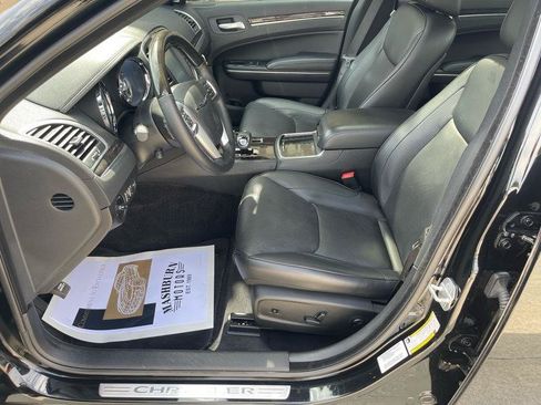 Used 2012 Chrysler 300 Limited w/ Luxury Group RWD image 21