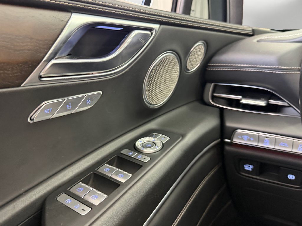 Used 2021 Genesis GV80 3.5T w/ Prestige Package 07 AWD/4WD image 27