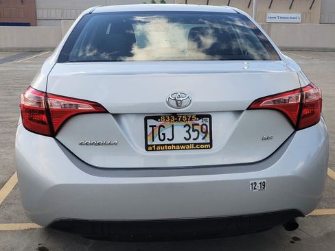 Used 2018 Toyota Corolla LE FWD image 8
