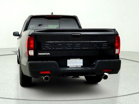 Used 2024 Honda Ridgeline Black Edition image 6