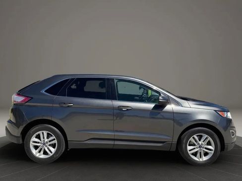 Used 2017 Ford Edge SEL w/ Equipment Group 201A AWD/4WD image 8