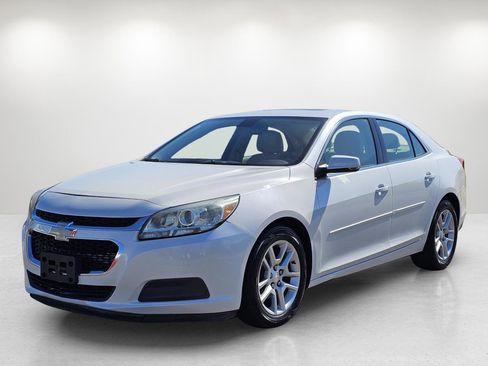 Used 2015 Chevrolet Malibu LT image 1