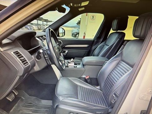 Used 2023 Land Rover Discovery S R-Dynamic image 7