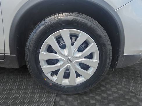 Used 2017 Nissan Rogue S FWD image 35