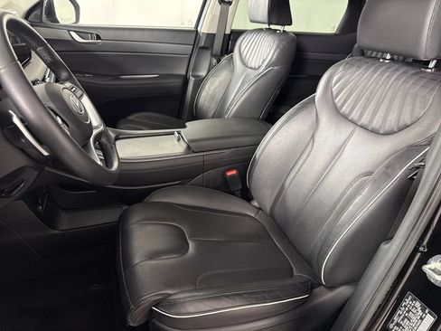 Used 2024 Hyundai Palisade Limited FWD image 13