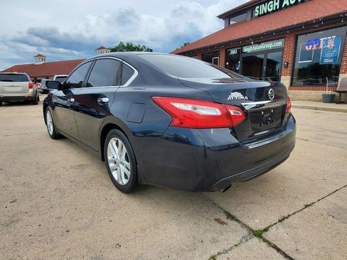 Used 2016 Nissan Altima 2.5 S w/ Power Driver Seat Package FWD image 6
