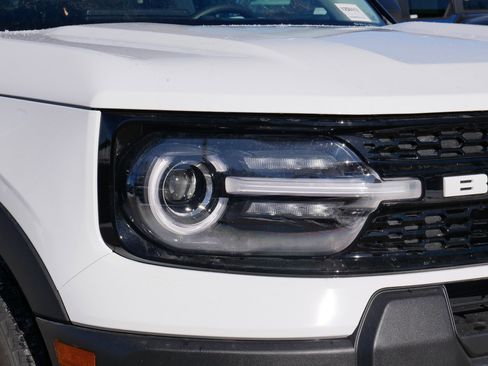 Used 2025 Ford Bronco Sport Outer Banks w/ Outer Banks Tech Package+ image 16