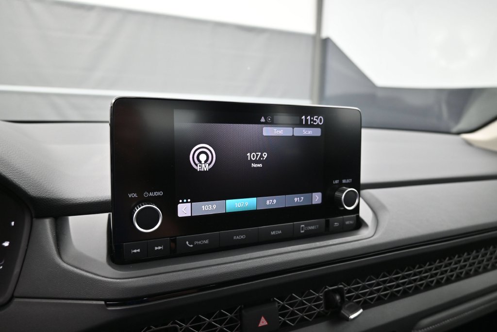 Used 2025 Honda Accord SE image 32