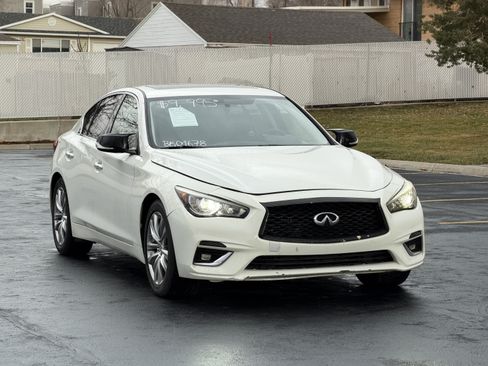 Used 2018 INFINITI Q50 Luxe RWD image 2