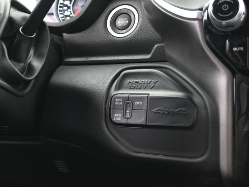 Used 2020 RAM 2500 Laramie w/ Night Edition image 38