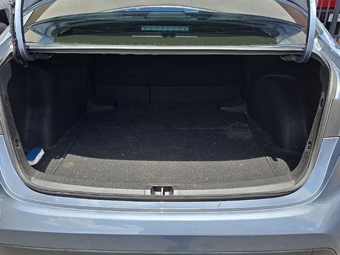 Used 2023 Toyota Corolla LE image 7