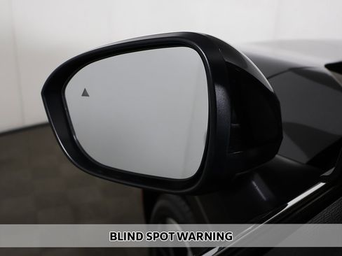 New 2025 Mitsubishi Outlander SEL image 9