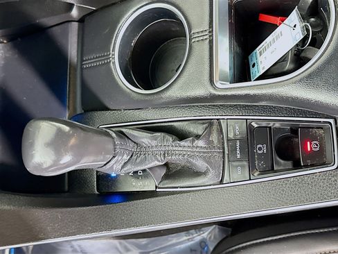 Used 2020 Toyota Avalon XSE image 20