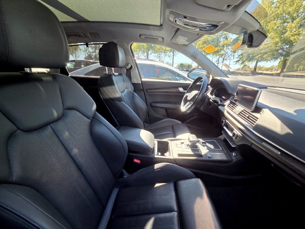Used 2018 Audi Q5 Prestige w/ Prestige Package AWD/4WD image 12