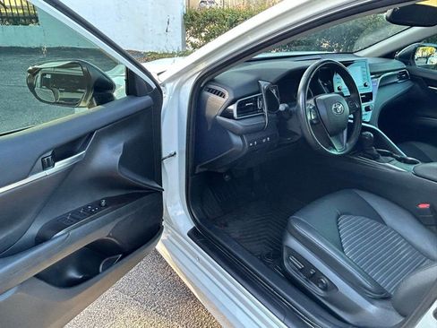 Used 2024 Toyota Camry SE w/ Convenience Package FWD image 15