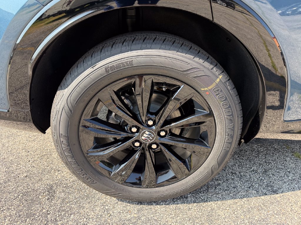 New 2026 Buick Envista Sport Touring w/ Convenience II Package FWD image 15