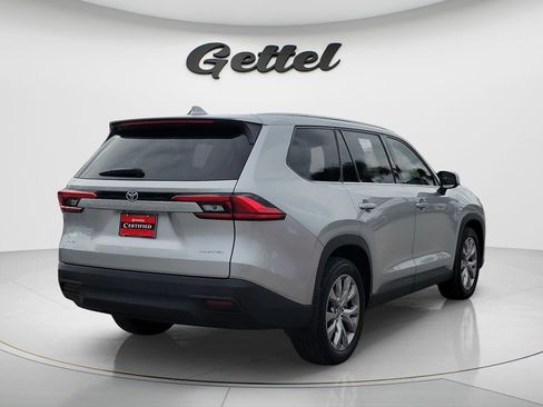 Certified 2024 Toyota Grand Highlander AWD image 4