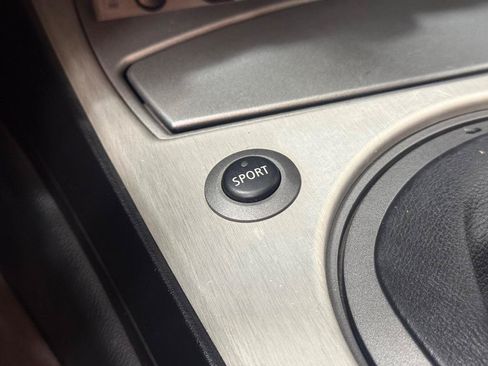 Used 2003 BMW Z4 2.5i RWD image 12
