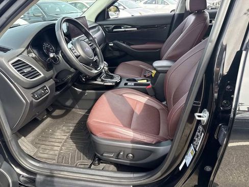 Used 2022 Kia Seltos SX w/ Sunroof Package image 19