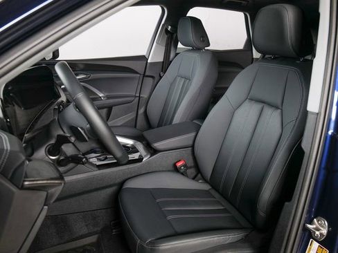 Certified 2025 Audi Q5 Premium w/ Convenience Package AWD/4WD image 10