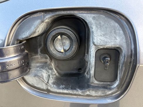 Certified 2019 Honda Accord EX image 31