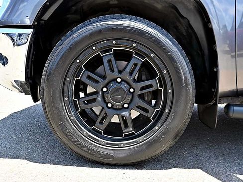 Used 2014 Toyota Tundra SR5 w/ SR5 Upgrade Package RWD image 8