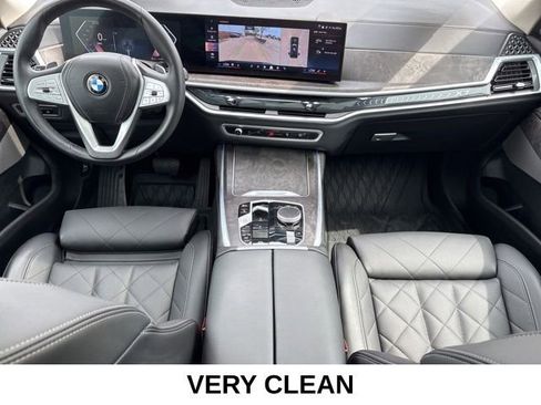 Used 2024 BMW X7 xDrive40i w/ Premium Package AWD/4WD image 16
